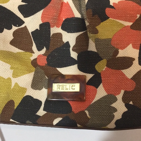 Relic handbag with round handles and strap - Picture 2 of 5